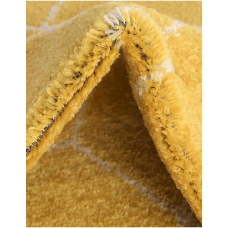 Tapete Enrejado Geométrico en Amarillo